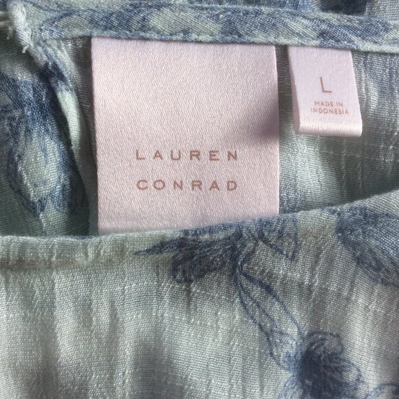 Lauren Conrad Floral Fairy Wide Bell Sleeve Boho Split Back Top Size Large - Picture 3 of 5